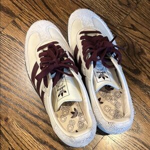 Adidas Women's Cream and Burgundy Sneakers